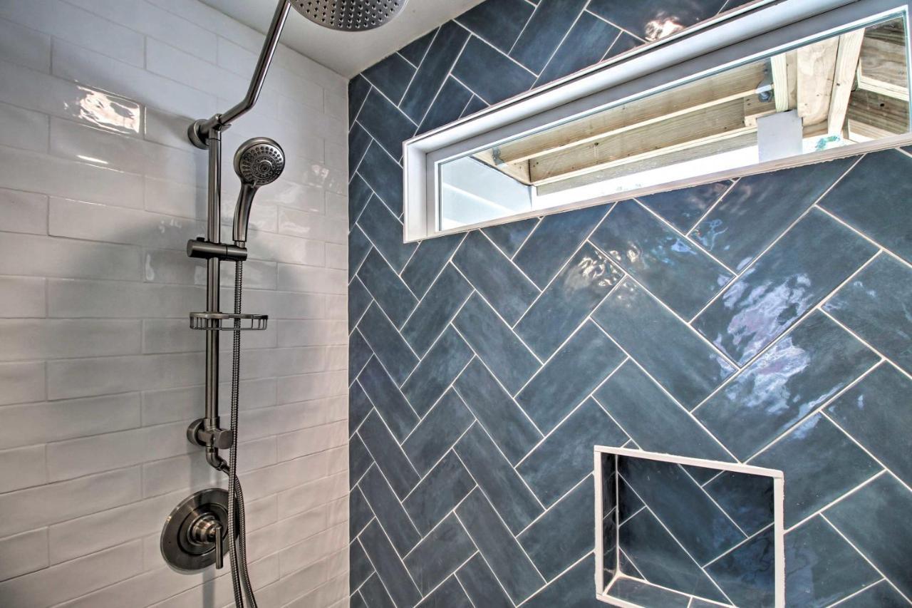 New! Renovated 2 Bed 2 Bath Apartment Downtown Бофорт Экстерьер фото